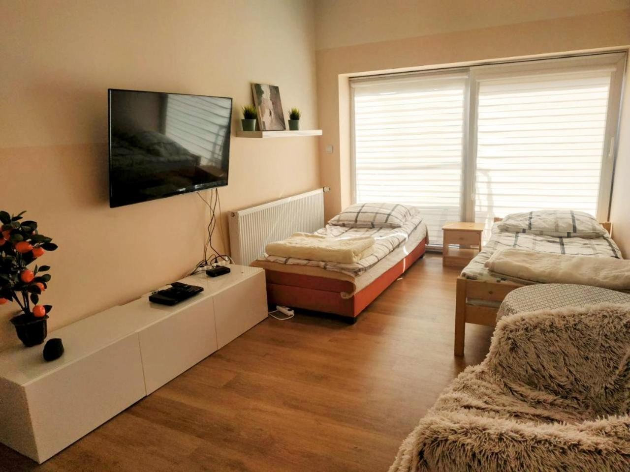 Apartamenty Gorki Male Tuszyn Exterior foto
