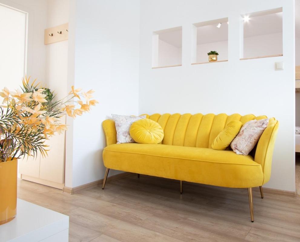 Apartamenty Gorki Male Tuszyn Exterior foto